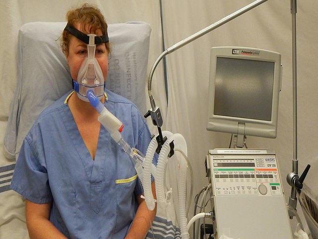 A patient at Ventilator support